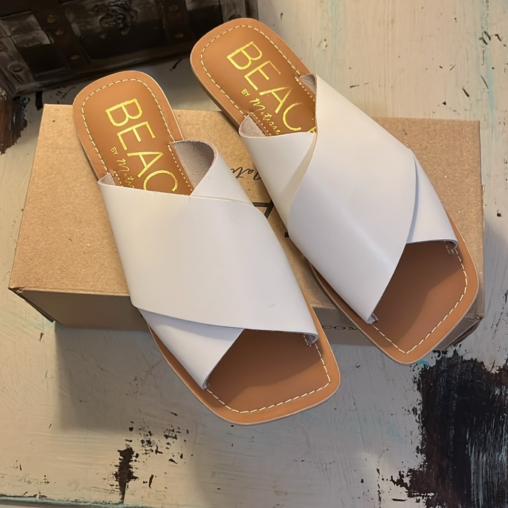 BEACH by Matisse Leather TAZ Sandals NIB  White Size 7